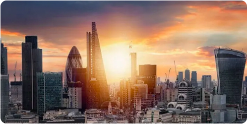 photography of the london uk skyline where the EMEA offices are for the itential network automation and orchestration platform